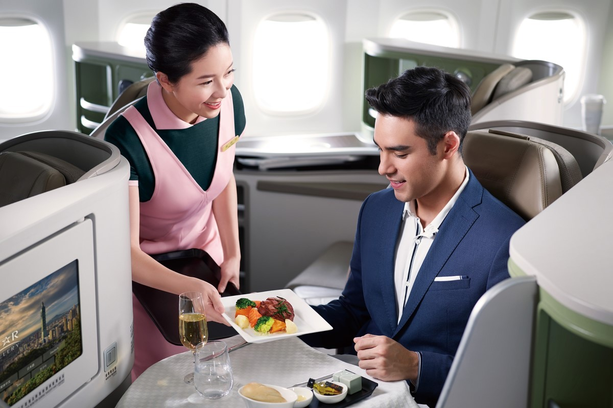 Booking EVA Air Award Flights and Award Waitlisting Pilot Miles and